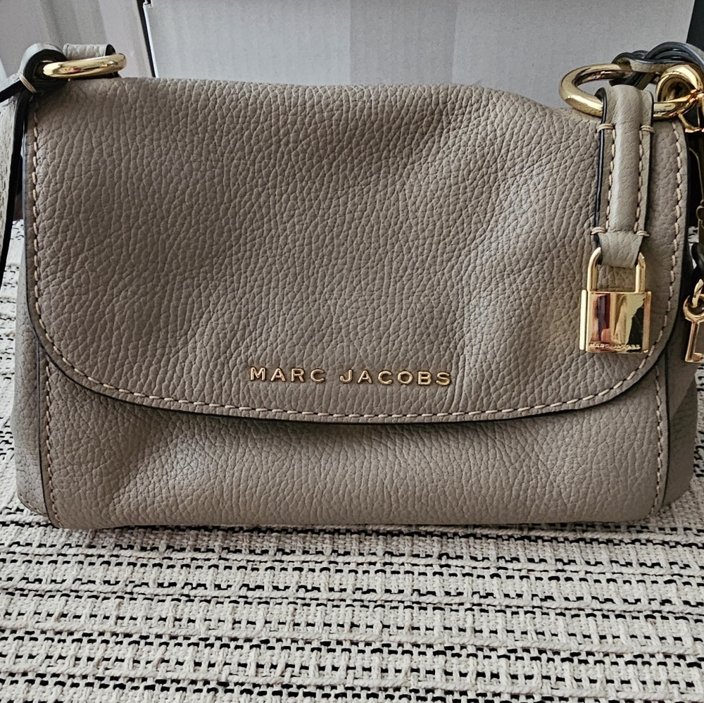 Marc Jacobs Mini Boho Grind Leather Crossbody Taupe Pebble Leather